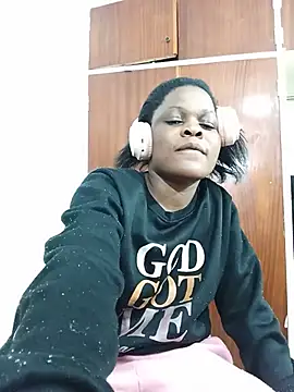 BlondieBitch online show from July 17, 6:20 am