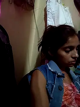 Snapshot of Saloni-Gupta chatting on October 19, 7:14 pm Saloni-Gupta online show from October 19, 7:14 pm