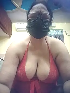 thehotlady online show from June 6, 3:11 am