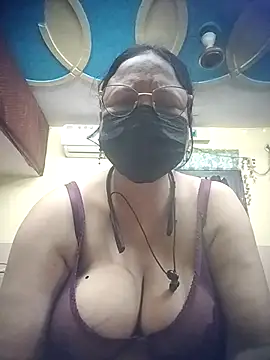thehotlady online show from July 29, 3:04 am