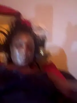 Snapshot of GoddessScott chatting on December 3, 3:47 am GoddessScott online show from December 3, 3:47 am