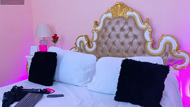 AryCorinne online show from May 22, 3:13 am