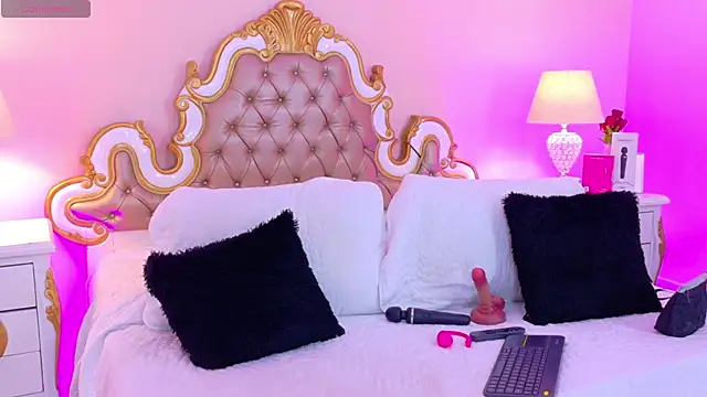 AryCorinne online show from July 2, 3:23 am
