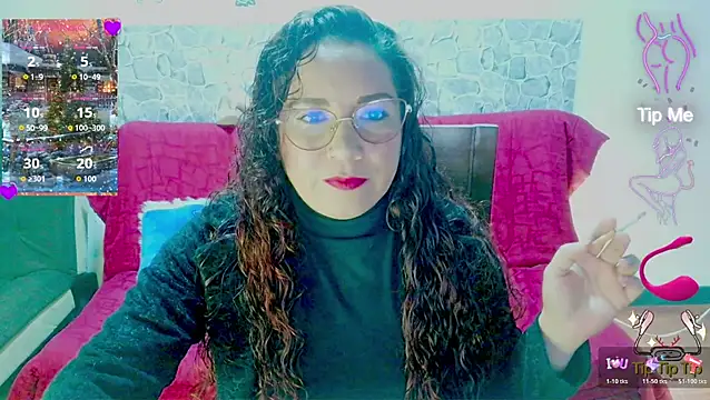 Snapshot of zamy_x chatting on December 23, 4:43 am zamy x online show from December 23, 4:43 am