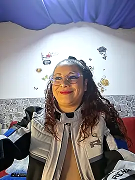 Snapshot of zamy_x chatting on January 10, 2:57 am zamy x online show from January 10, 2:57 am