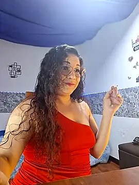 Snapshot of zamy_x chatting on February 4, 1:33 am zamy x online show from February 4, 1:33 am