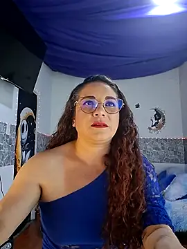 Snapshot of zamy_x chatting on March 22, 12:47 am zamy x online show from March 22, 12:47 am