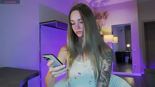 Melloudy online show from September 29, 5:34 am