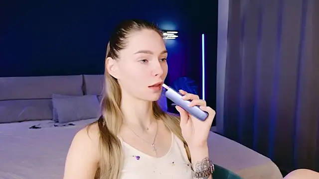 Melloudy online show from November 16, 7:03 am