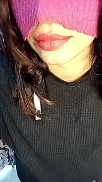 Ceylon couple online show from February 22, 9:30 am