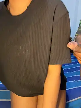 Snapshot of Ceylon_couple chatting on July 1, 12:40 pm Ceylon couple online show from July 1, 12:40 pm