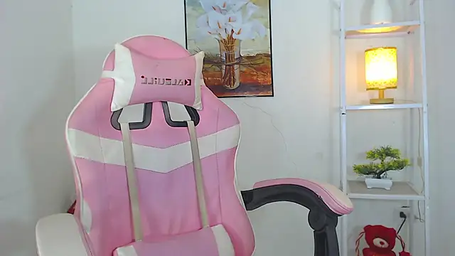 xxxgoddesnicolexxx online show from March 19, 2:21 pm