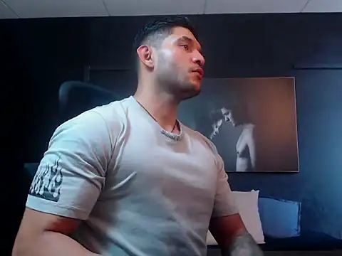 RichardMilleer online show from December 16, 2:44 pm