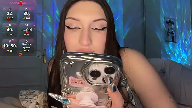 Jessasmith online show from May 2, 7:30 pm