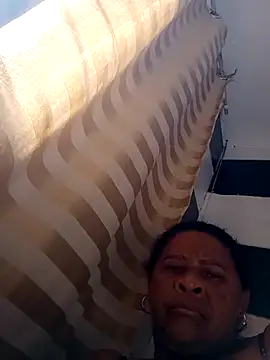 Snapshot of Rosabela04 chatting on November 12, 3:12 pm Rosabela04 online show from November 12, 3:12 pm