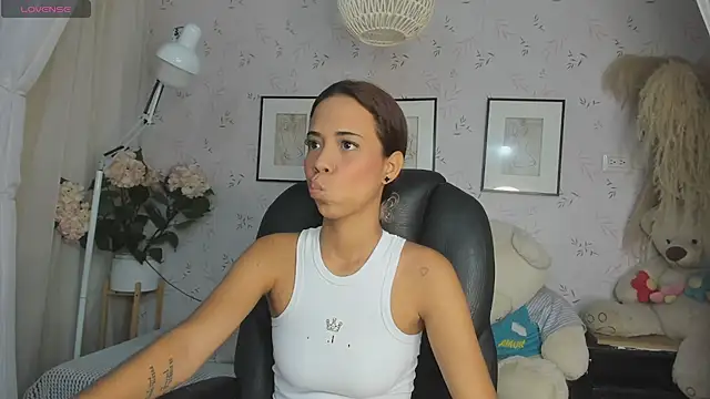 Anntonellaa online show from December 1, 7:08 pm