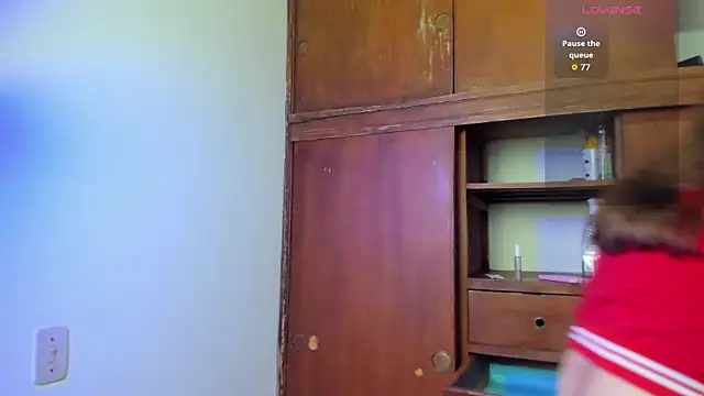 Snapshot of CeletheJones chatting on September 30, 7:19 pm CeletheJones online show from September 30, 7:19 pm