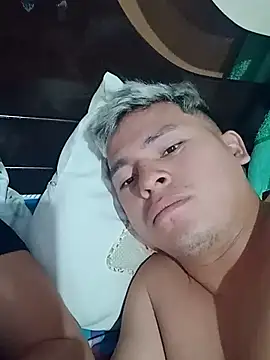 Snapshot of Cachorrinha2025 chatting on November 24, 11:48 pm Cachorrinha2025 online show from November 24, 11:48 pm