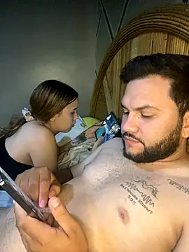 Snapshot of coupleyys chatting on November 5, 2:11 am coupleyys online show from November 5, 2:11 am