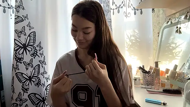 Cuteviola online show from February 11, 12:48 am