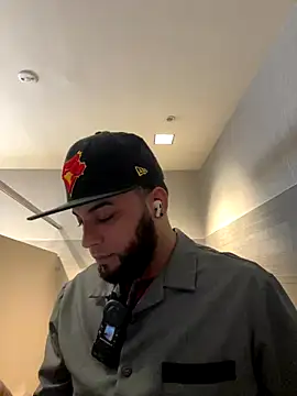 LeoPR00 online show from January 6, 2:26 am