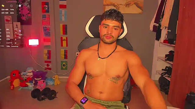 Snapshot of JordanRossie chatting on July 10, 1:25 pm JordanRossie online show from July 10, 1:25 pm