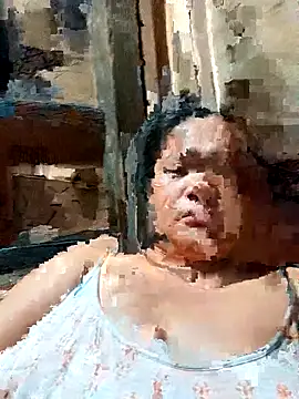 Snapshot of slutty_pinay12 chatting on November 17, 2:45 pm slutty pinay12 online show from November 17, 2:45 pm