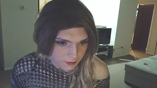 Snapshot of EnbyGamerChick chatting on September 15, 2:44 am EnbyGamerChick online show from September 15, 2:44 am