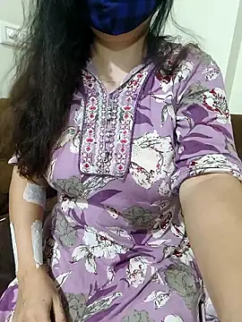 Snapshot of sassy_aly007 chatting on September 20, 1:45 pm sassy aly007 online show from September 20, 1:45 pm