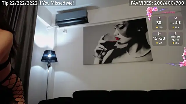 Snapshot of SassyCookies chatting on October 10, 2:21 am SassyCookies online show from October 10, 2:21 am