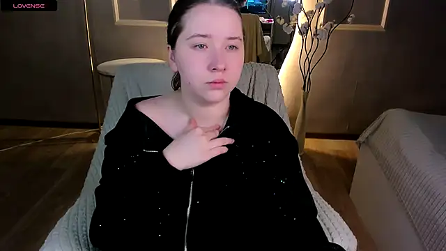 Snapshot of Selena_Muse chatting on November 14, 5:39 am Selena Muse online show from November 14, 5:39 am