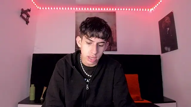 Aaron Spencer13 online show from November 28, 1:58 pm