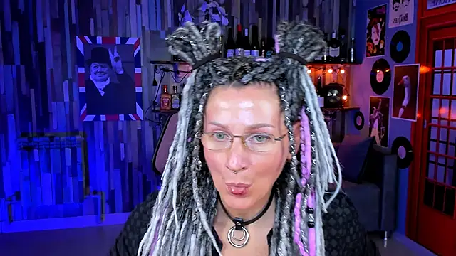 Snapshot of UmaSpace chatting on September 26, 1:15 pm UmaSpace online show from September 26, 1:15 pm