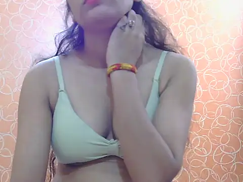 Snapshot of soniya_babby chatting on October 12, 4:33 am soniya babby online show from October 12, 4:33 am