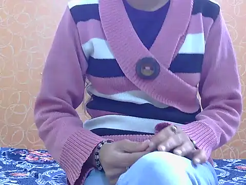 Snapshot of soniya_babby chatting on December 1, 5:23 am soniya babby online show from December 1, 5:23 am