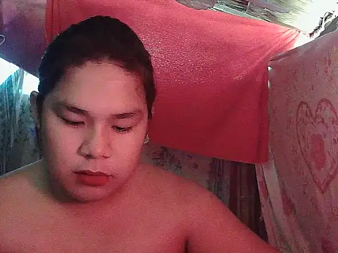 Snapshot of Huntrix2025 chatting on June 8, 5:52 am Huntrix2025 online show from June 8, 5:52 am