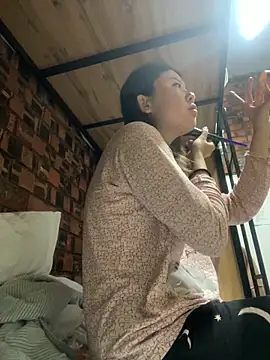 Snapshot of LAURA_LLL chatting on November 1, 12:51 pm LAURA LLL online show from November 1, 12:51 pm