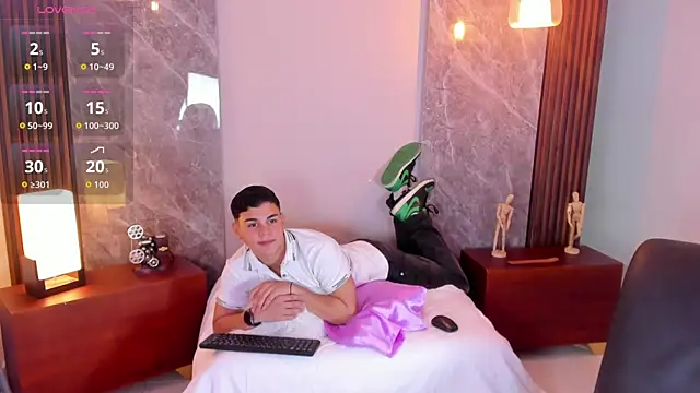 james jonnes online show from September 18, 7:27 pm