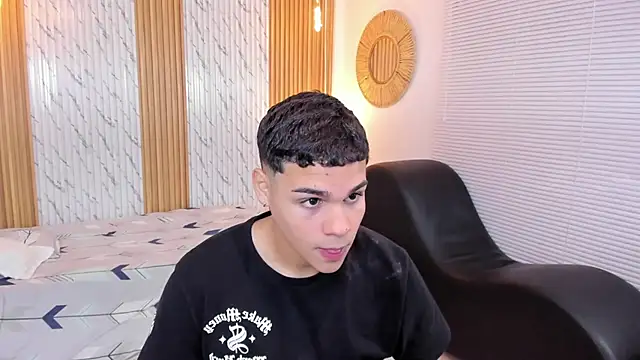 james jonnes online show from October 2, 8:05 pm