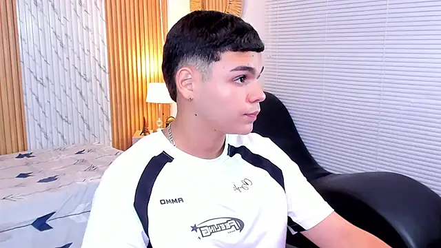 james jonnes online show from October 7, 7:44 pm