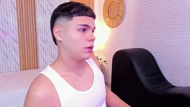 james jonnes online show from October 16, 7:15 pm