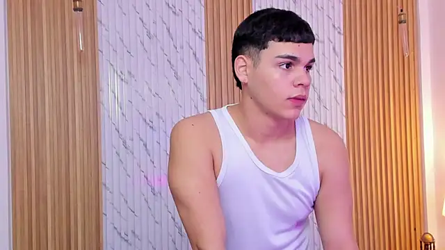 james jonnes online show from November 25, 7:36 pm