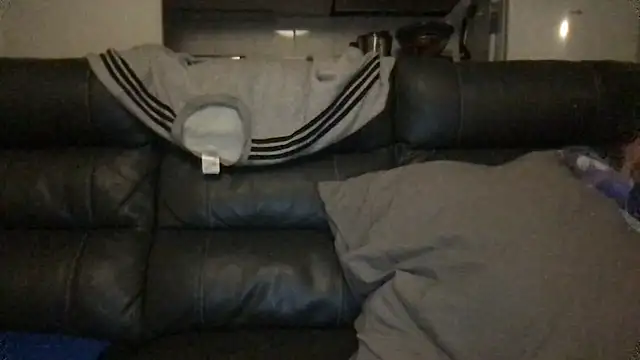 Snapshot of flambeur93 chatting on October 29, 5:10 am flambeur93 online show from October 29, 5:10 am