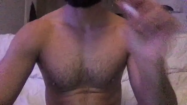 Snapshot of flambeur93 chatting on October 29, 8:32 pm flambeur93 online show from October 29, 8:32 pm