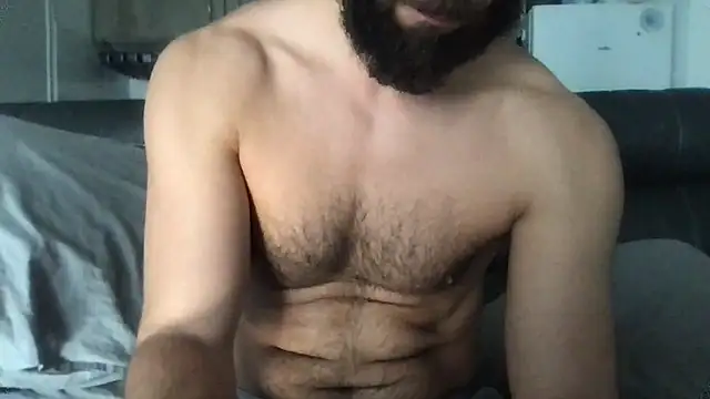 Snapshot of flambeur93 chatting on November 12, 12:05 pm flambeur93 online show from November 12, 12:05 pm