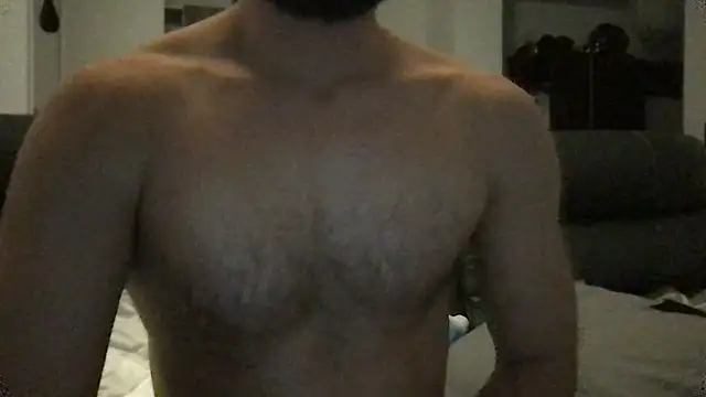 Snapshot of flambeur93 chatting on November 16, 2:33 pm flambeur93 online show from November 16, 2:33 pm