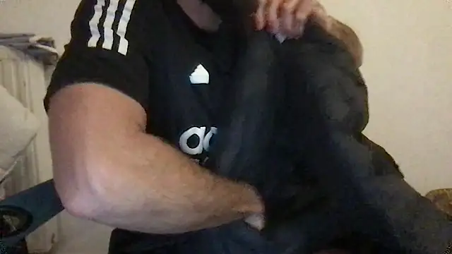 Snapshot of flambeur93 chatting on November 18, 4:44 pm flambeur93 online show from November 18, 4:44 pm