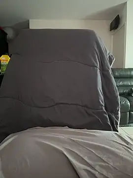 Snapshot of flambeur93 chatting on April 12, 1:16 pm flambeur93 online show from April 12, 1:16 pm