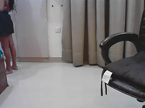 Snapshot of short_girl_ chatting on October 16, 4:30 pm short girl  online show from October 16, 4:30 pm