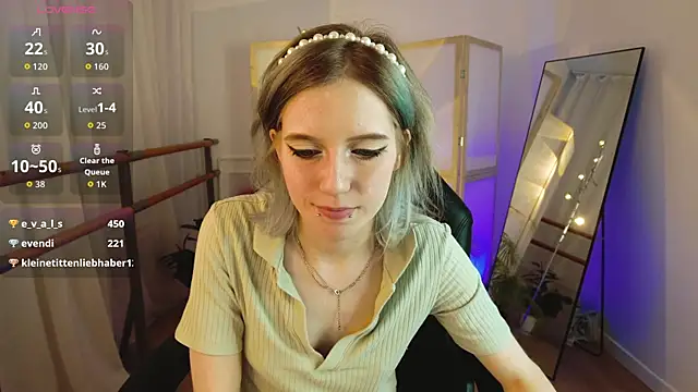 Snapshot of MorgyAsuna_ chatting on October 1, 1:44 am MorgyAsuna online show from October 1, 1:44 am